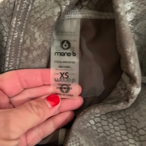 Mono B Leggings. NEVER WORN! Size XS - Picture 2 of 5